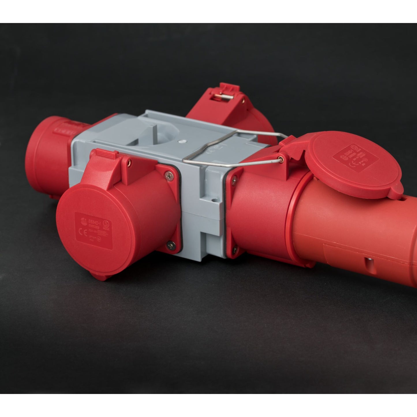 Brennenstuhl Cross distributor CEE400V/32A 3 fold