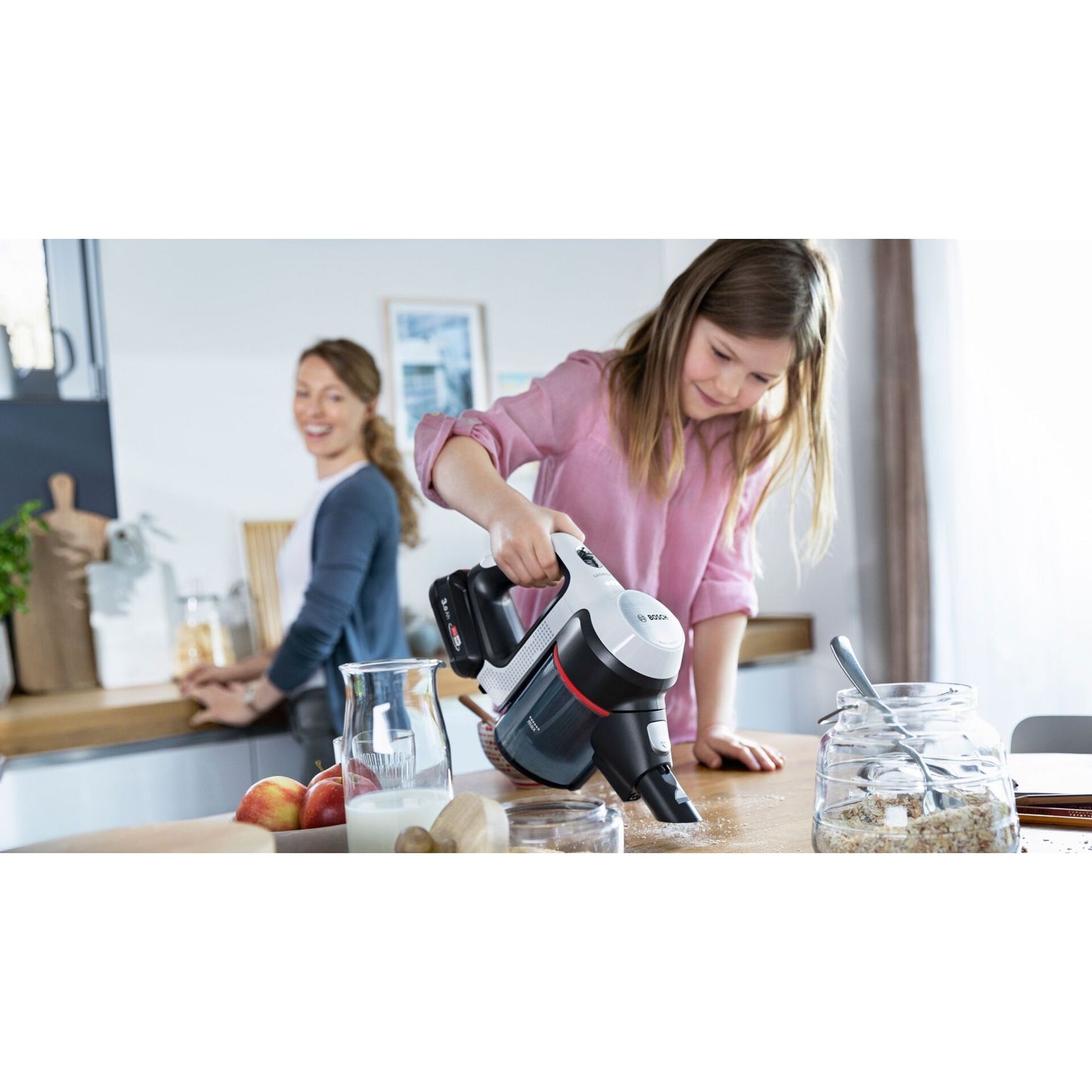 Bosch BSS 711W Unlimited 7 white