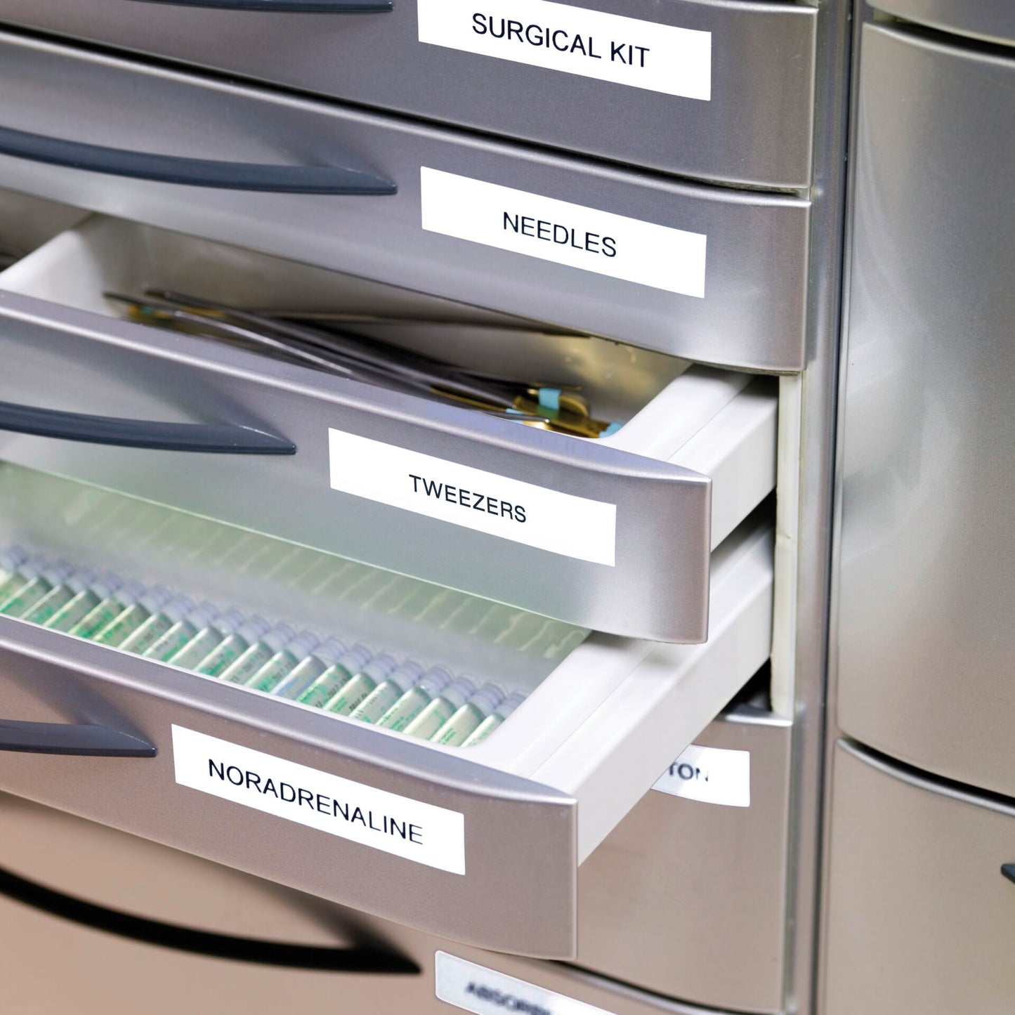 Dymo D1 9mm Black/White labels 40913