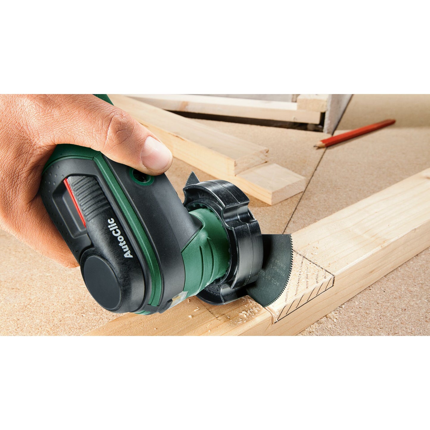 Bosch Universal-Multi 12 Multifunktionswerkzeug