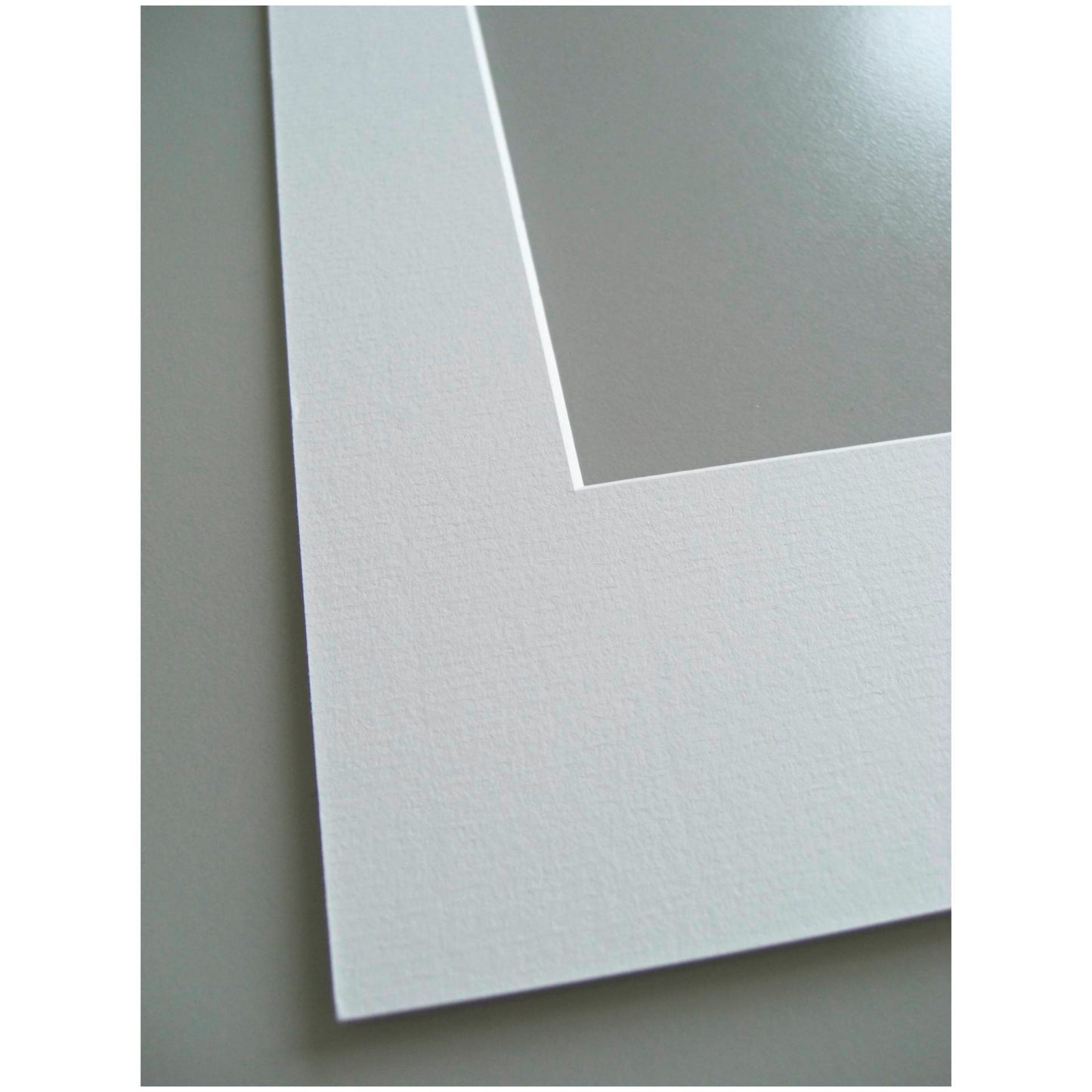 Walther Passepartout       30x40 format 20x30 snow white PA041W