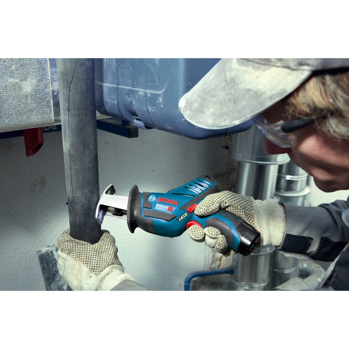 Bosch GSA 12V-14 Cordless Saber Saw incl. 2 Batteries + Charger