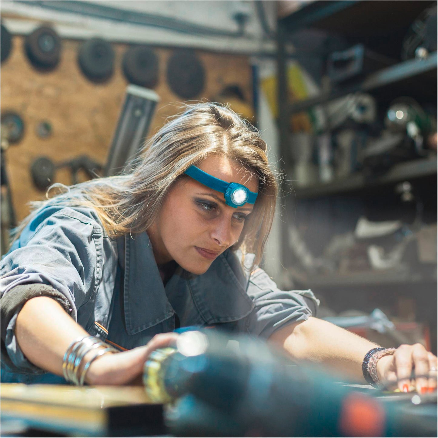 GP Head Lamp CH31 40 Lumen 2 x CR 2025 blue 260GPACTCH31003