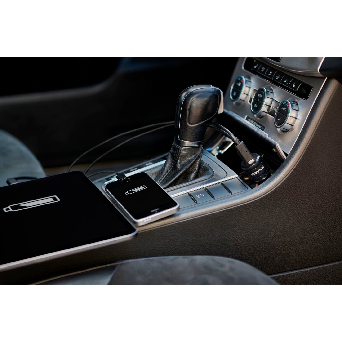 Varta Car Charger Dual USB Fast Type C PD & USB A