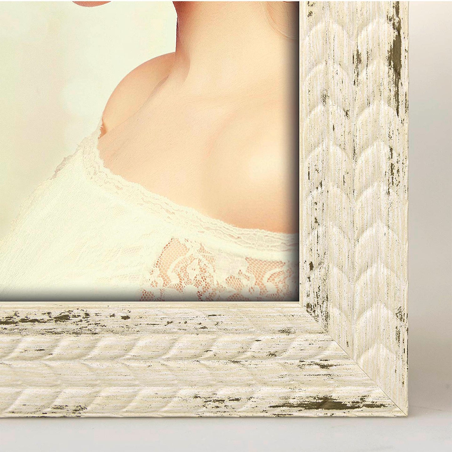 ZEP Livia White            15x20 Resin Portrait YT268W