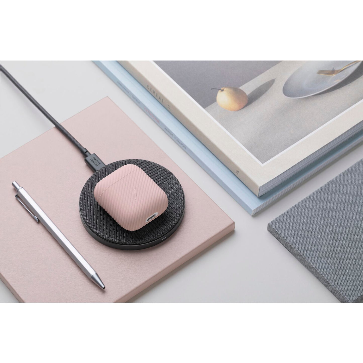 Native Union Curve AirPods Case Rose