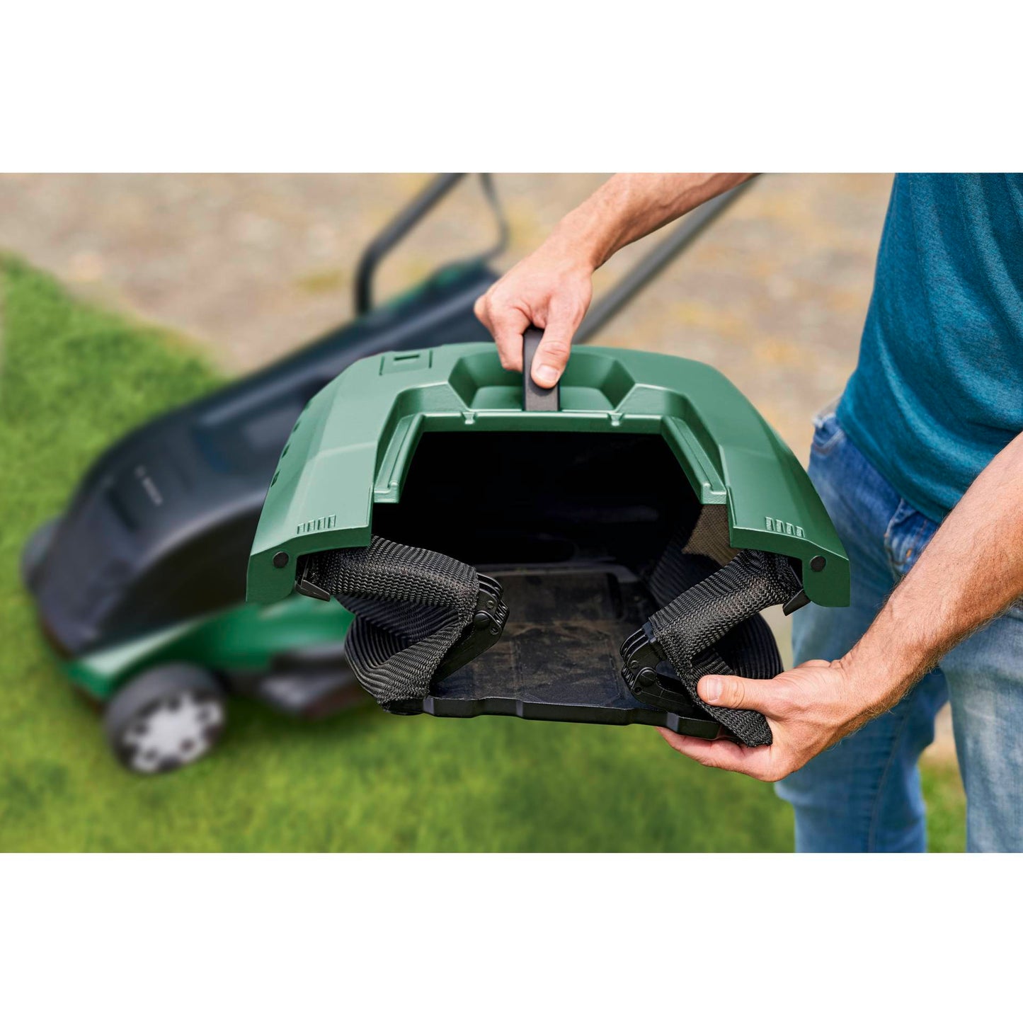 Bosch UniversalRotak 550 electronic lawn mower