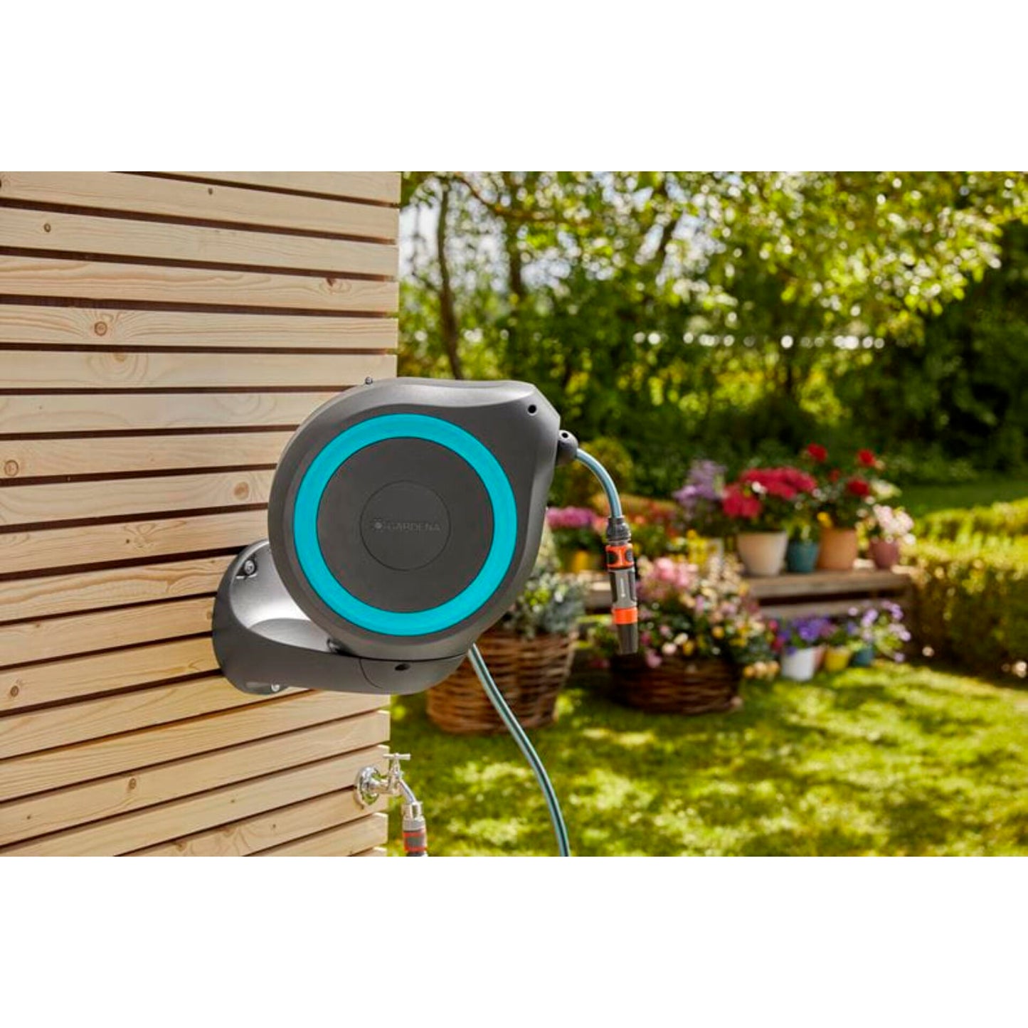 Gardena Wall-mounted Hose Box RollUp M (turquoise) 20 m