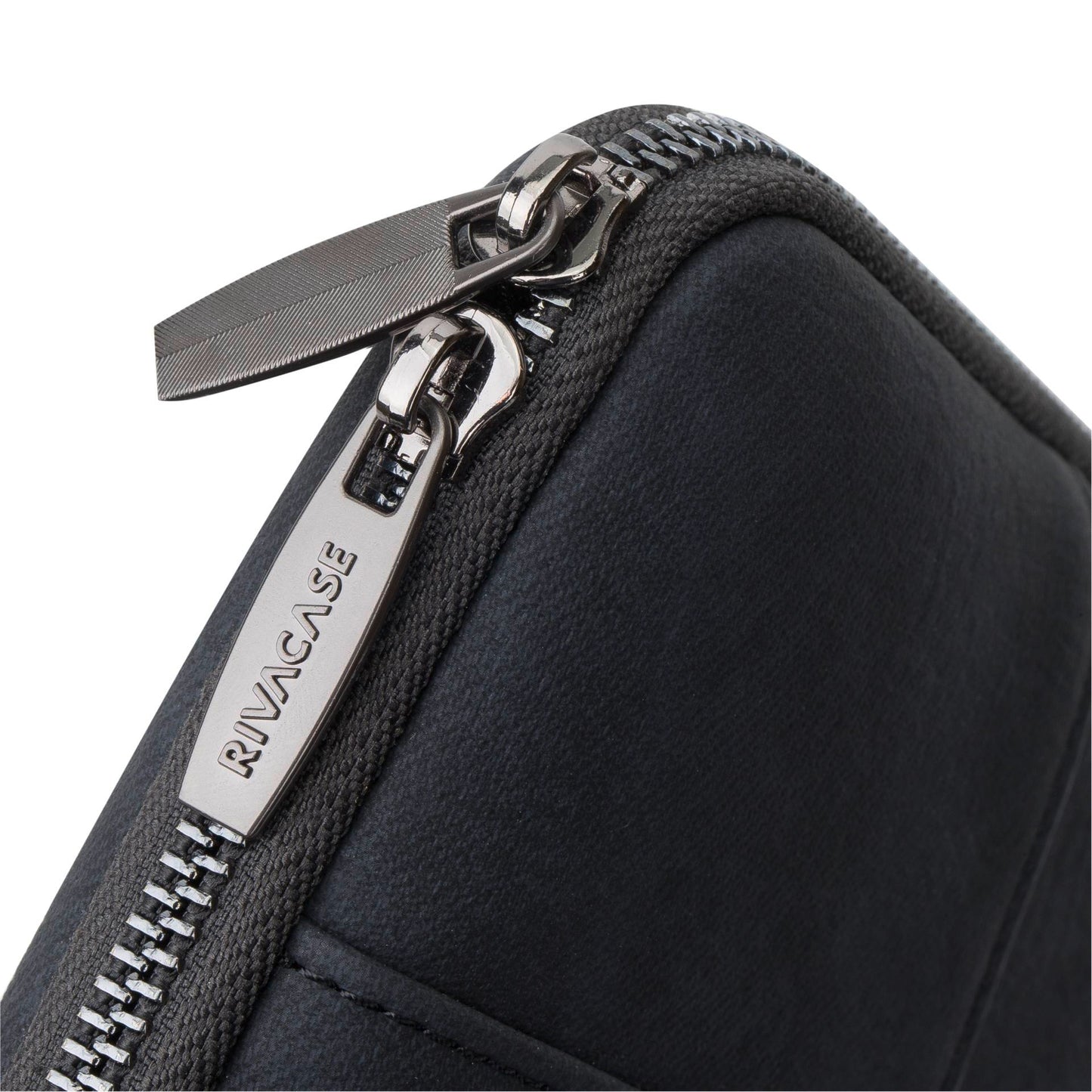 Rivacase 8903 Laptop Sleeve 13.3 black