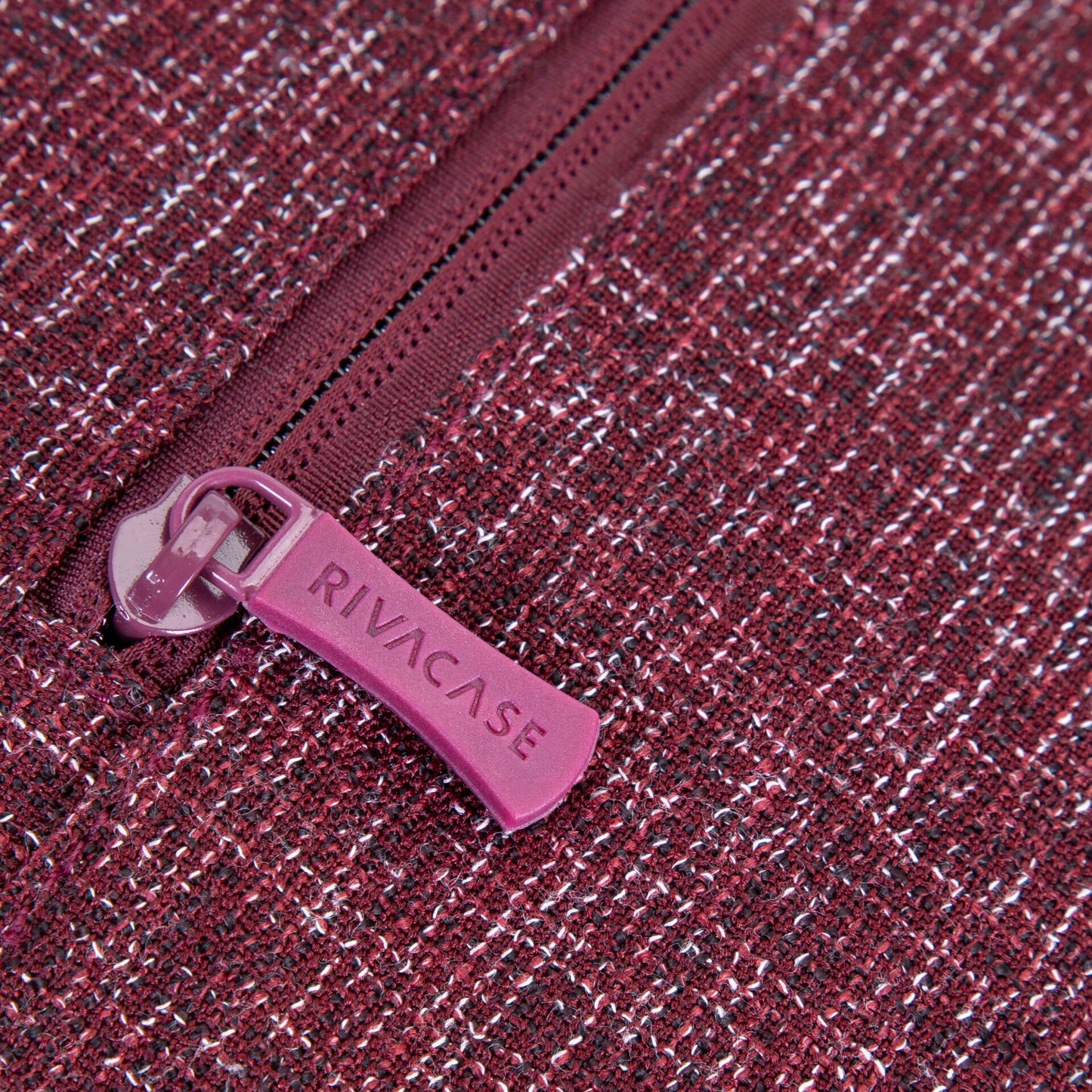 Rivacase 7913 Laptop Sleeve 13.3 with handles burgundy red