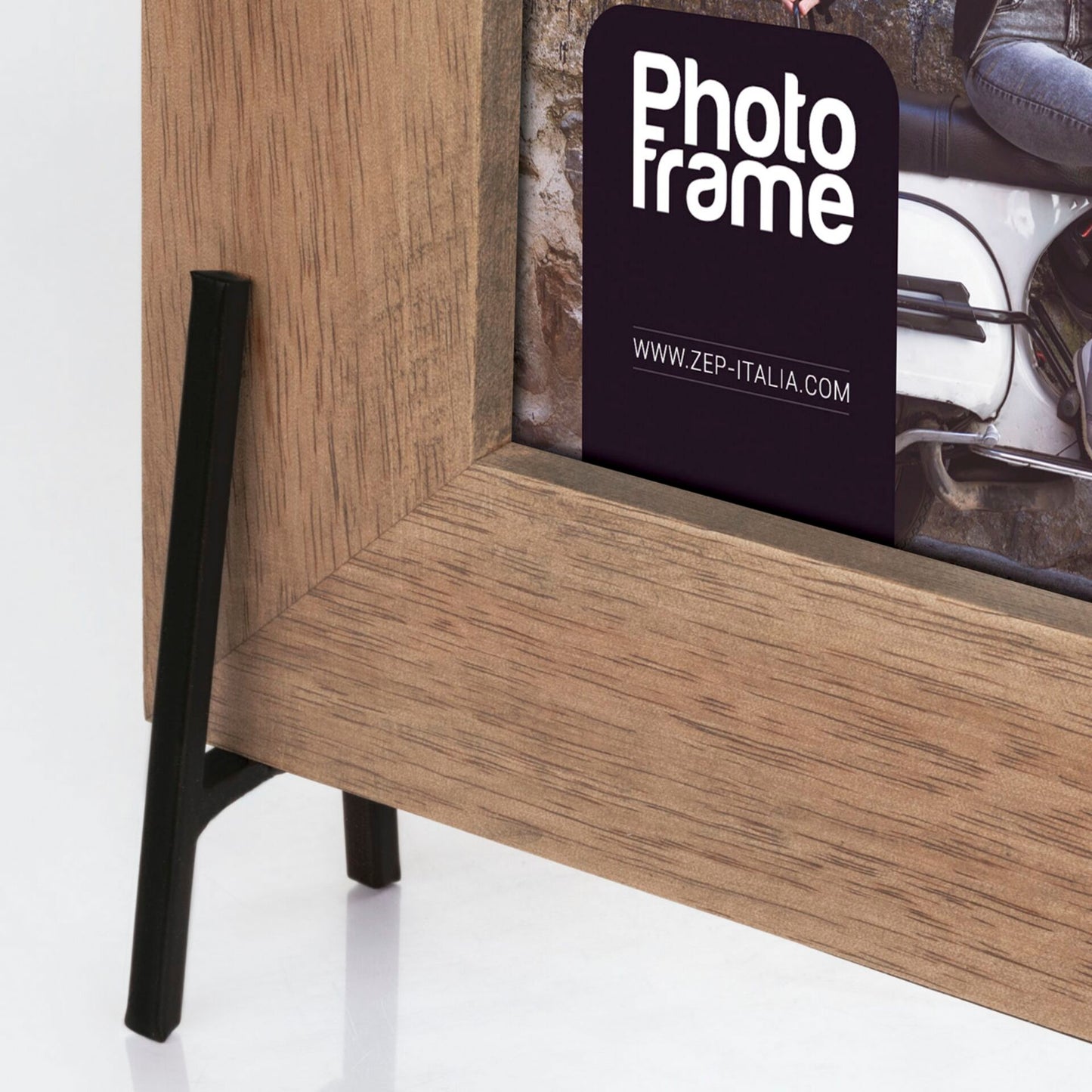 ZEP Frejus horizontal 13x11 Wooden Portrait Frame ML275