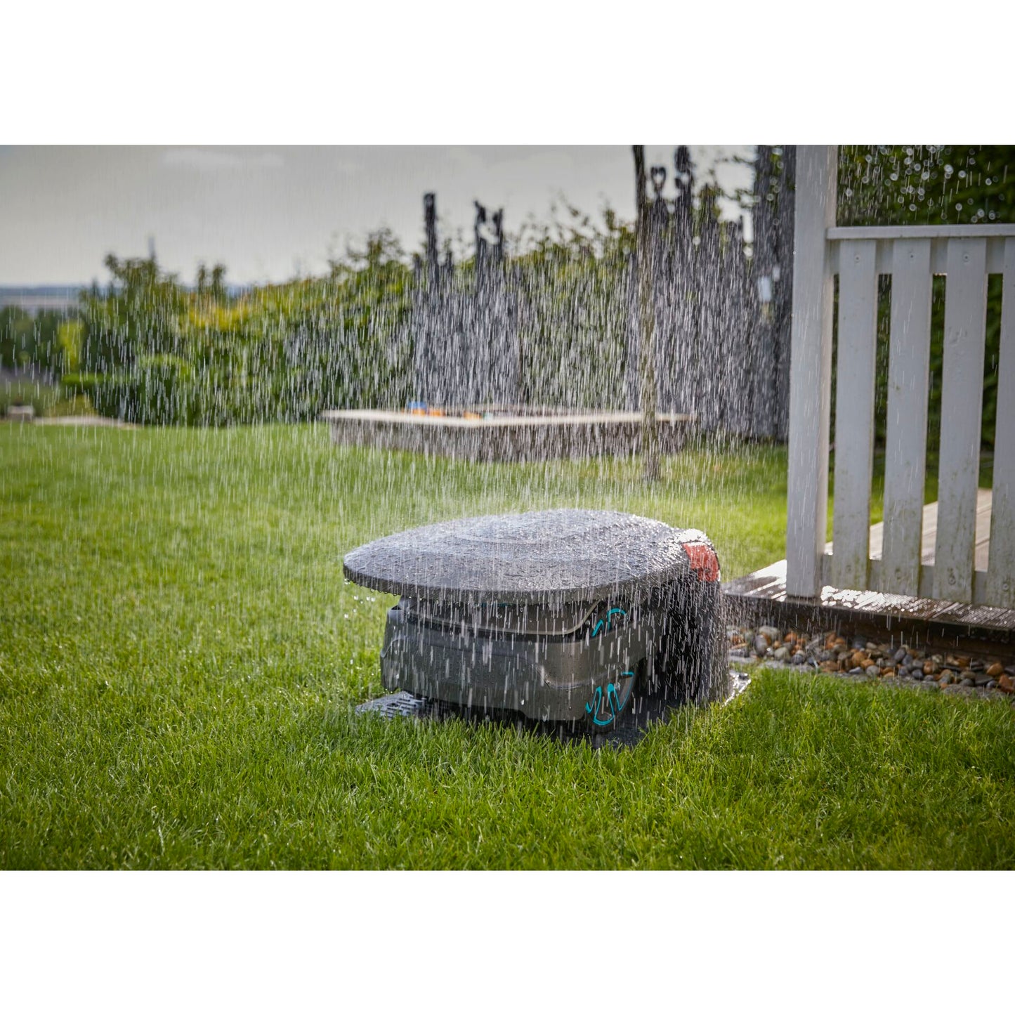 Gardena Garage for robotic lawn mower