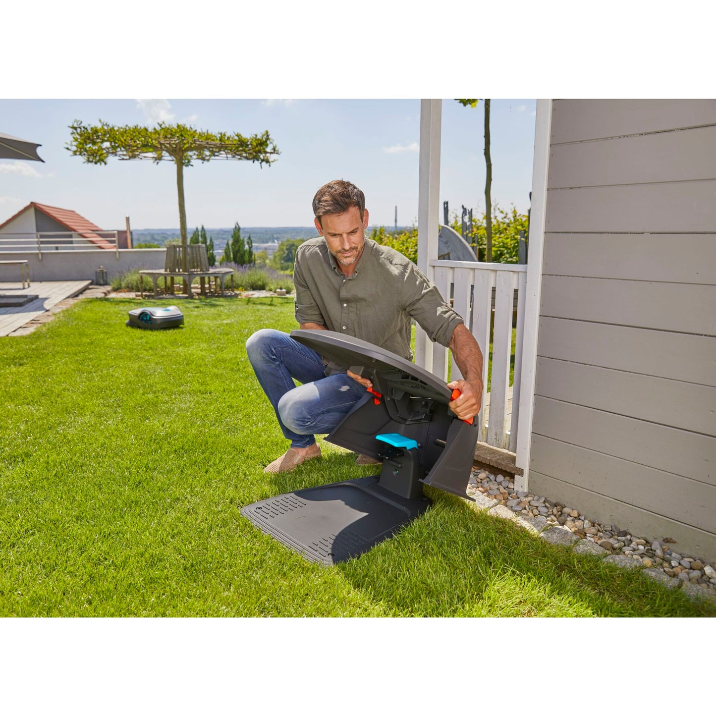 Gardena Garage for robotic lawn mower