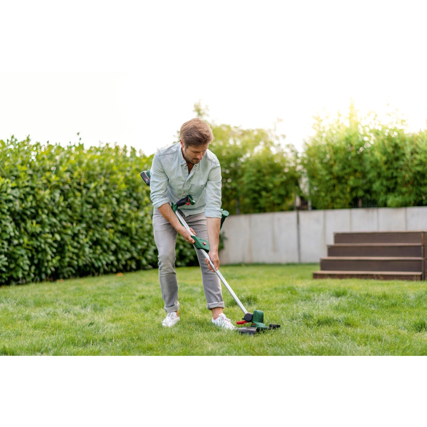 Bosch UniversalGrassCut 18-260 Cordless Grass Trimmer solo