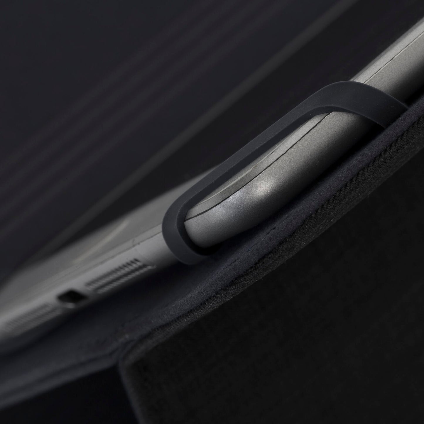 Rivacase 3314 Tablet Case 8 black