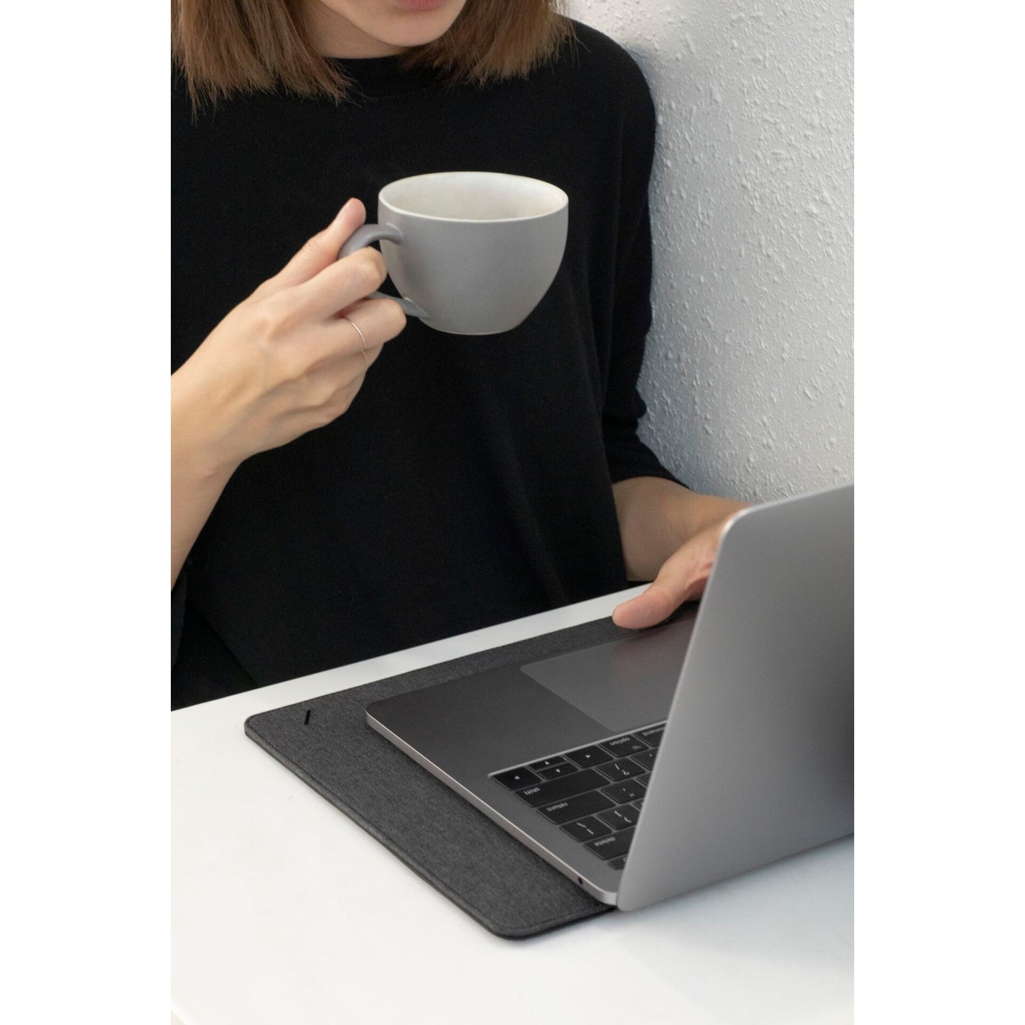 Native Union Stow Slim Sleeve for Macbook 15/16 Slate