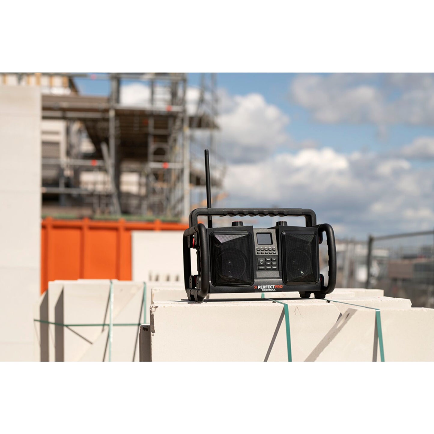 PerfectPro ROCKBULL Job Site Radio