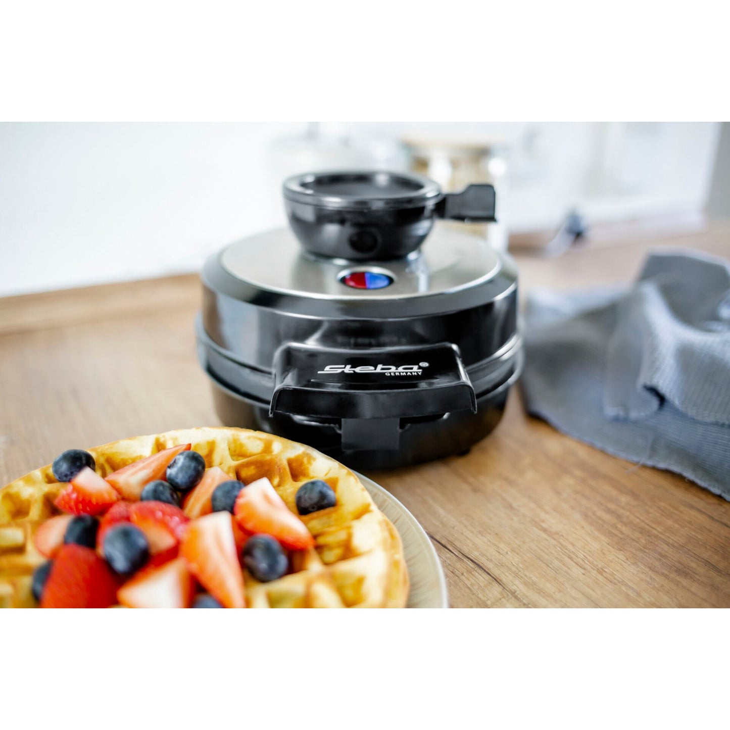 Steba WE 20 Volcano black waffle iron