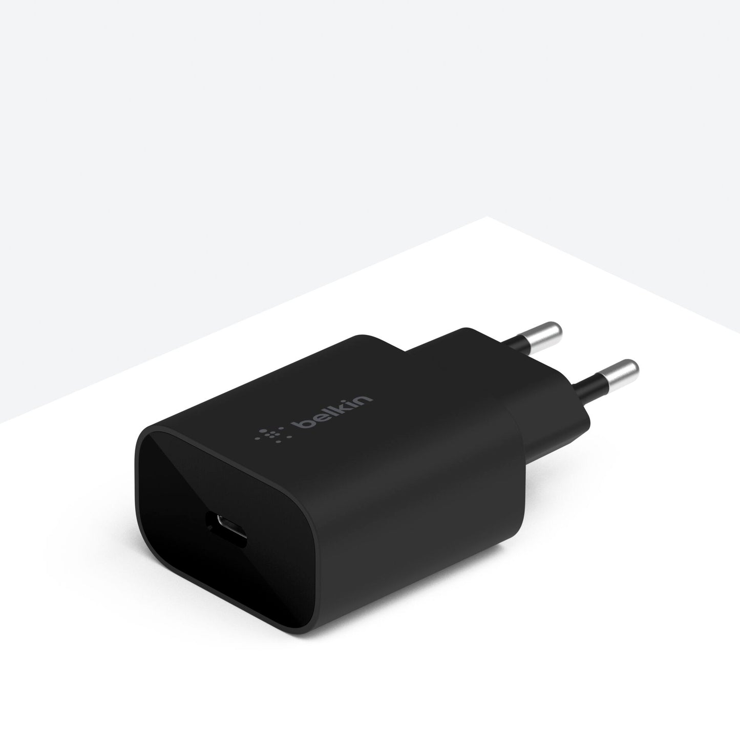 Belkin Wall Charger USB-C 25W PD 3.0 black WCA004vfBK