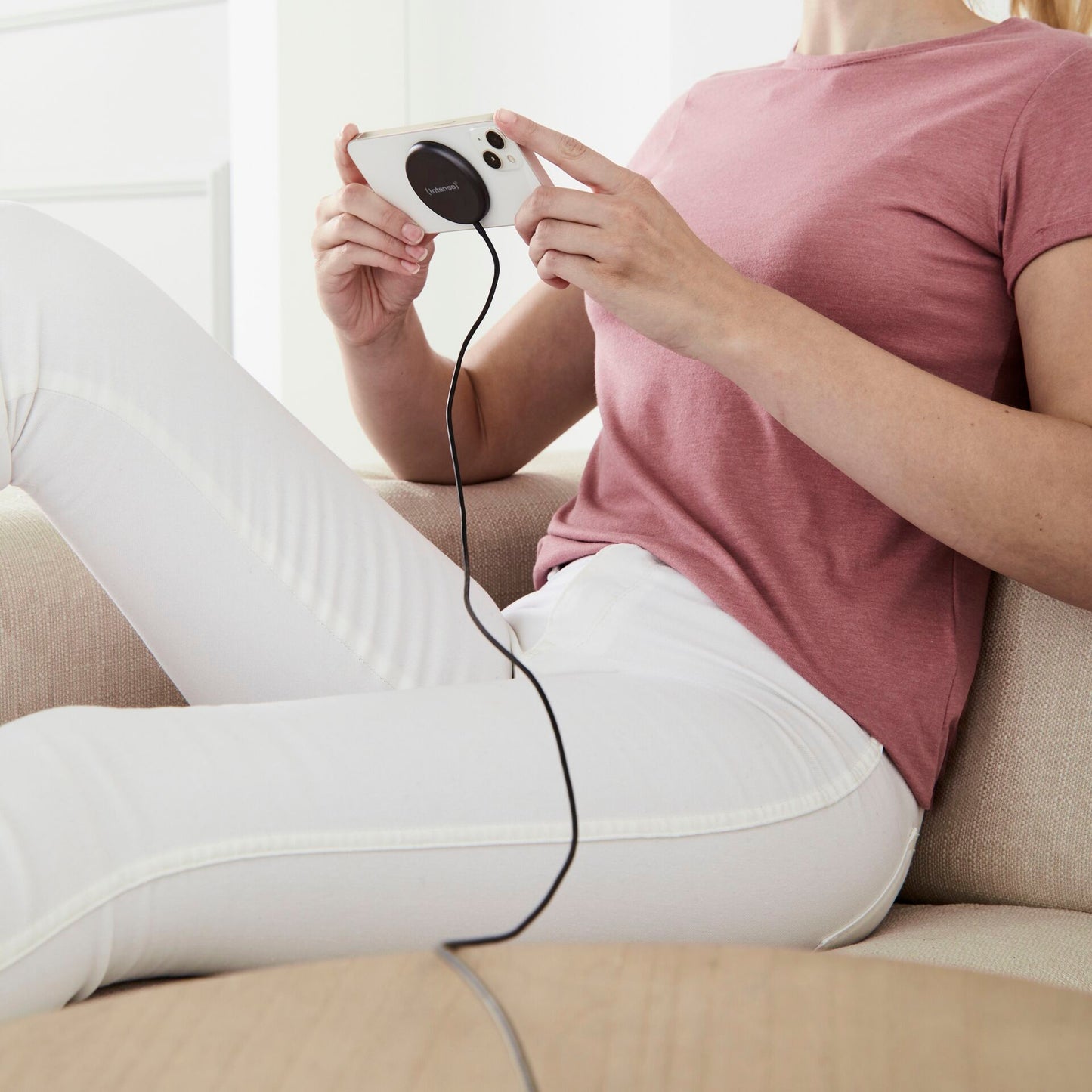 Intenso Magnetic Wireless Charger MB1 black