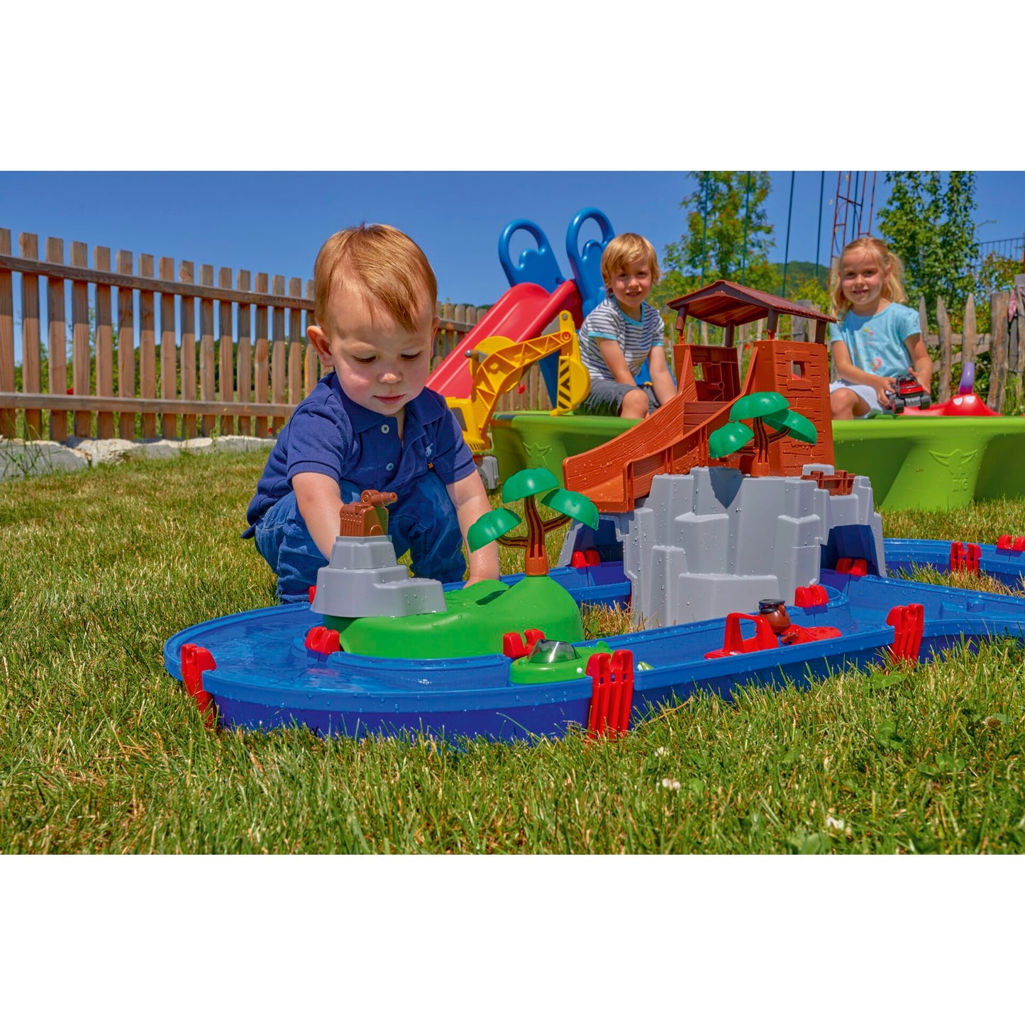 BIG AquaPlay AdventureLand Water Ride