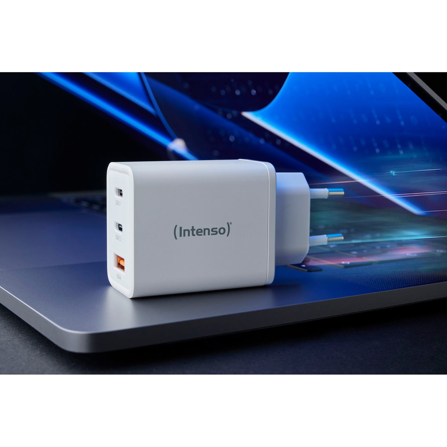 Intenso Power Adapter W65ACC GaN white 2x USB-C 1x USB-A 65W