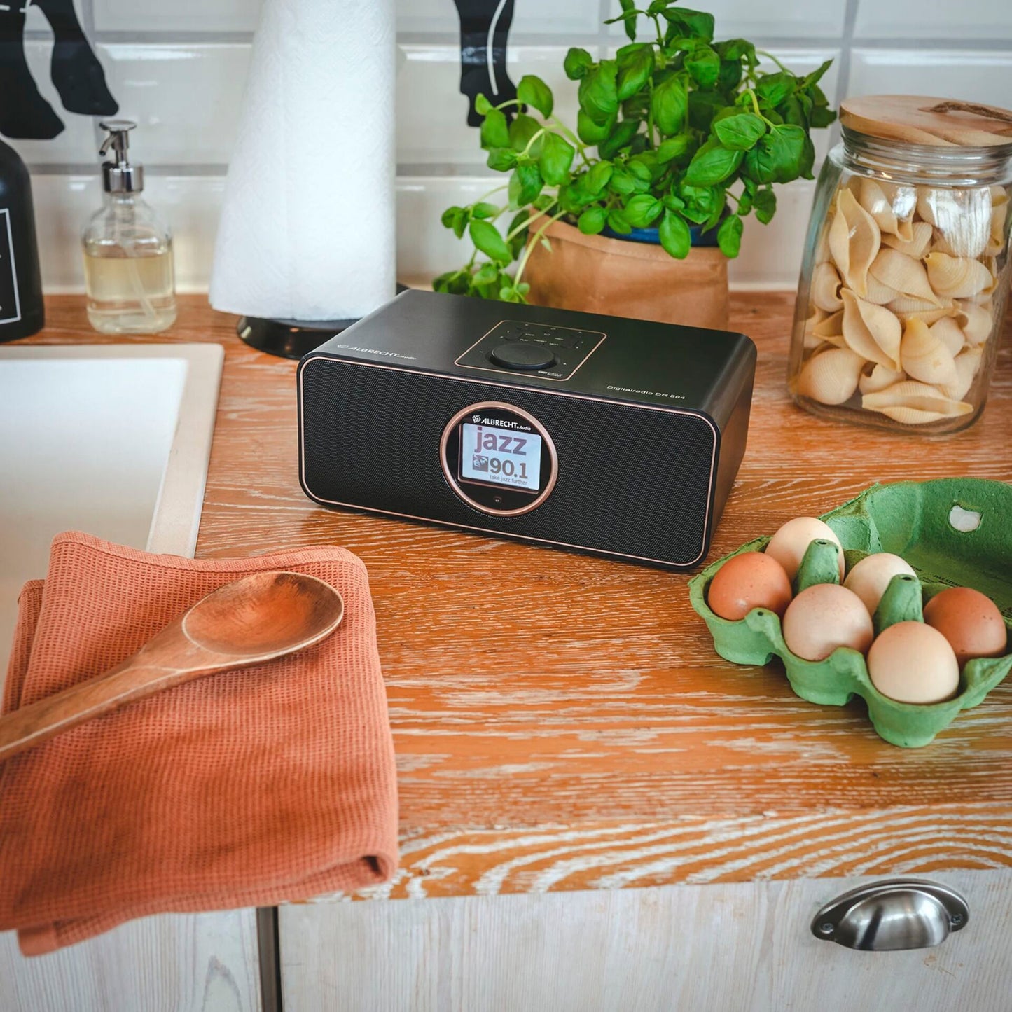 Albrecht DR 884 Hybrid Radio