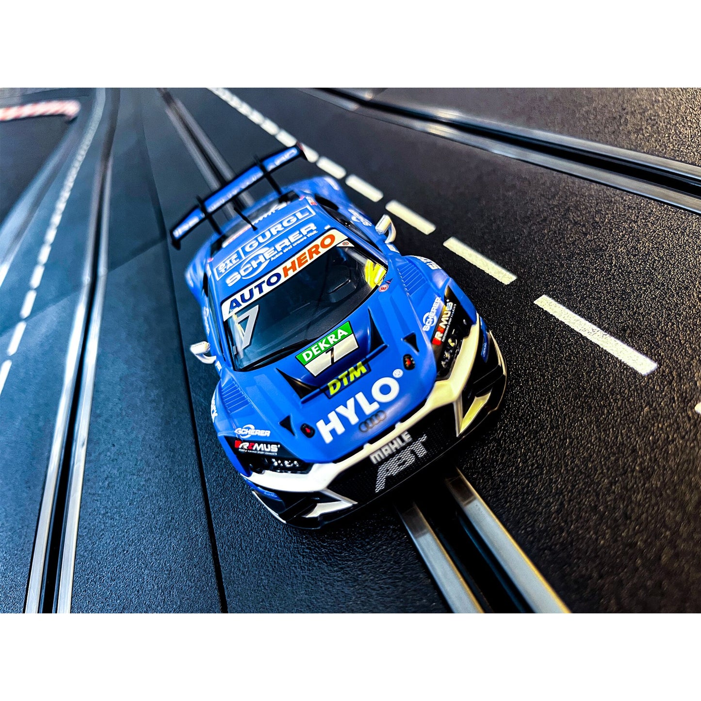 Carrera Digital 132 20031063 Audi R8 LMS GT3 Team Abt, No.7