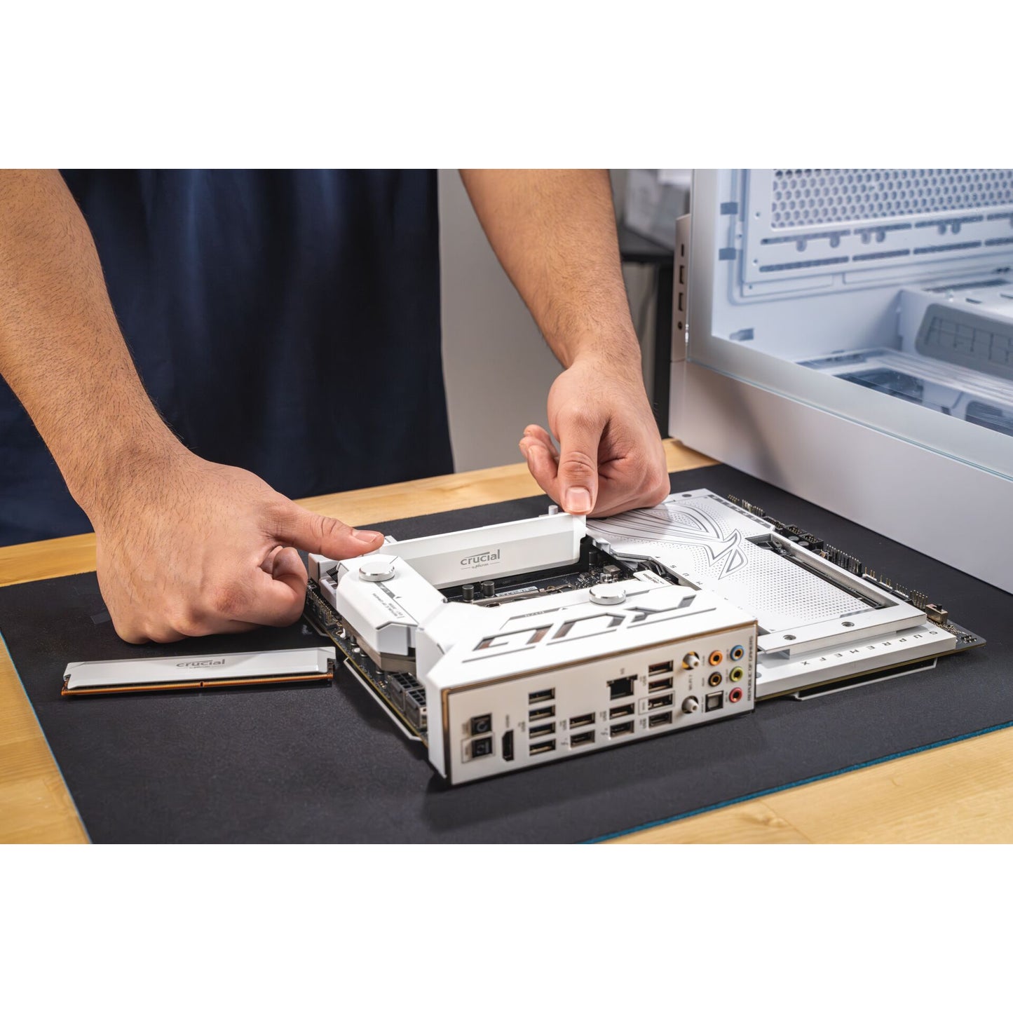 Crucial Pro DDR5-6000 Kit 32GB 2x16GB UDIMM white Overclocking