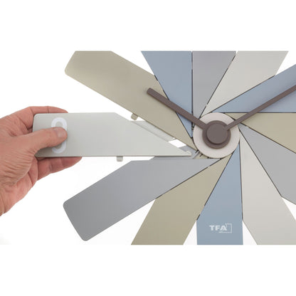 TFA Clock in the box  bunt Wanduhr