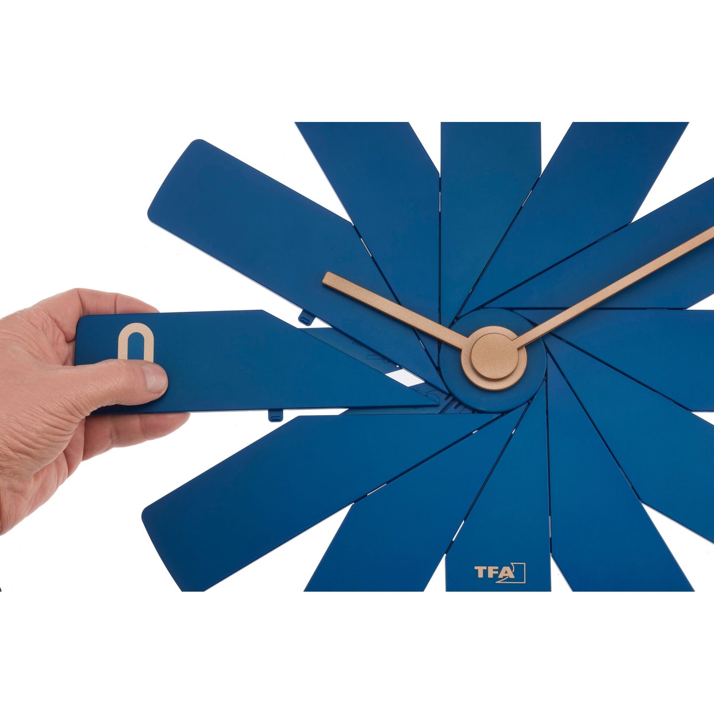 TFA Clock in the box  blau Wanduhr
