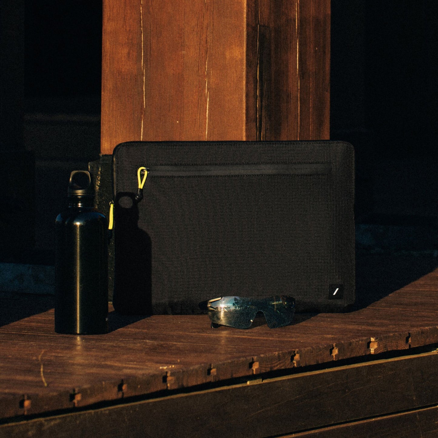Native Union Ultralight Sleeve for MacBook 16  Black