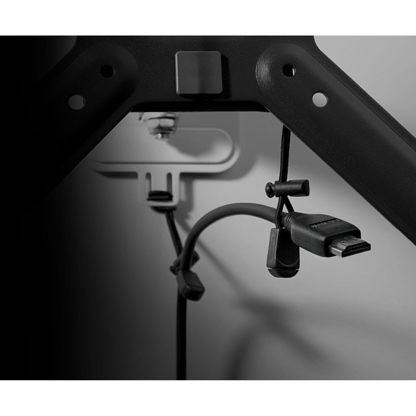 One for All TV Wall mount 43 Ultraslim Turn 180       WM 6254