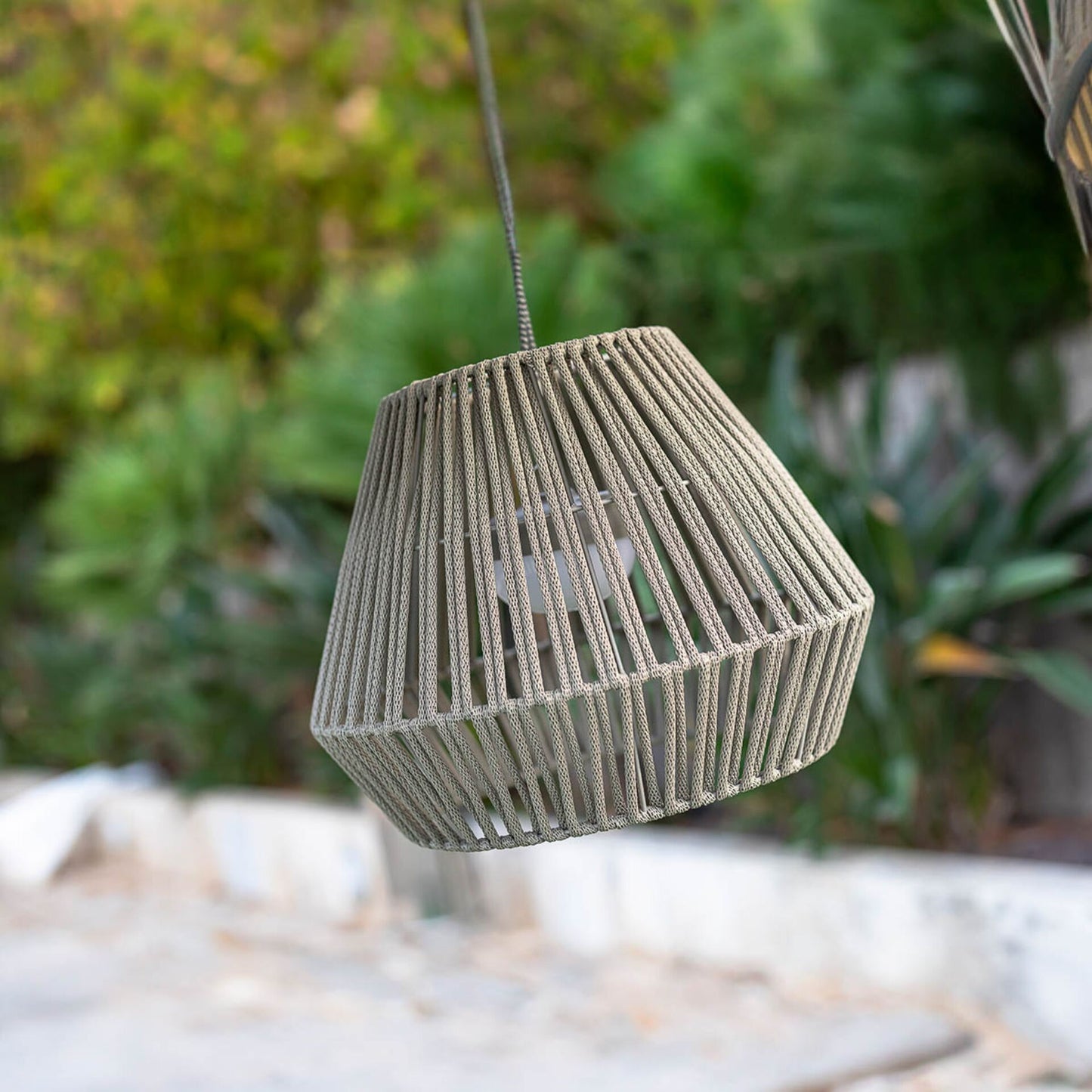 New Garden  Conta Recharge battery Hang taupe grey colour