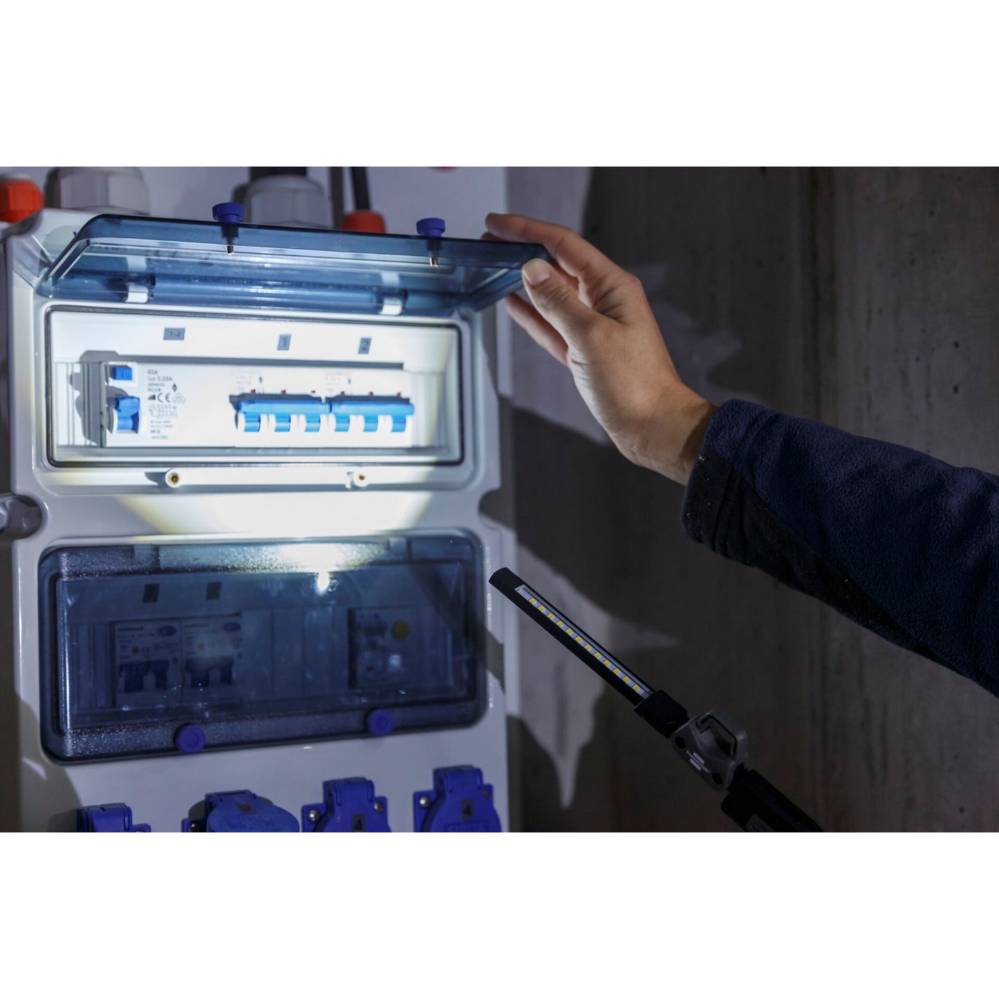 Brennenstuhl Rechargeable LED Torch HL 400 AC