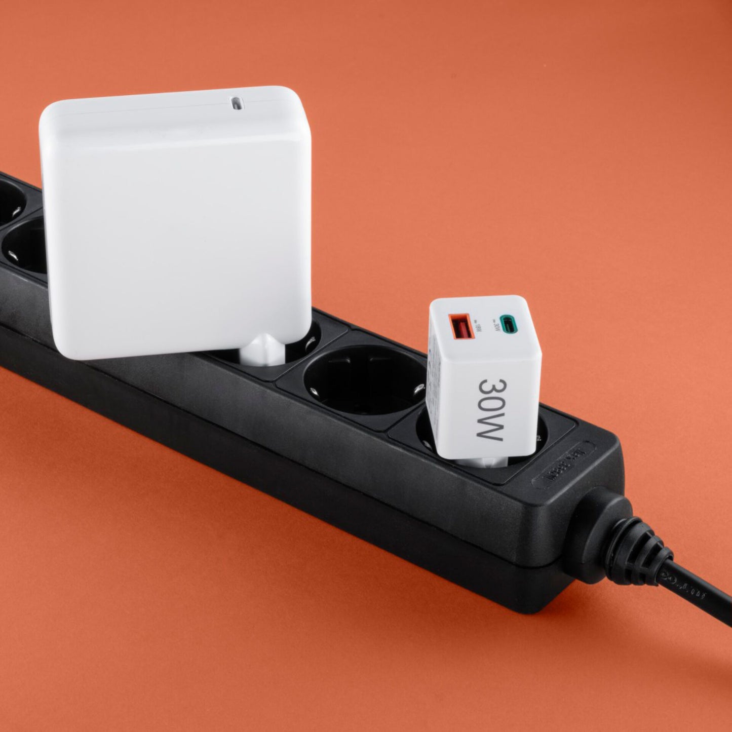 Hama Mini-Schnellladegrät PD 35W 1xUSB-C/1xUSB-A weiß      201992