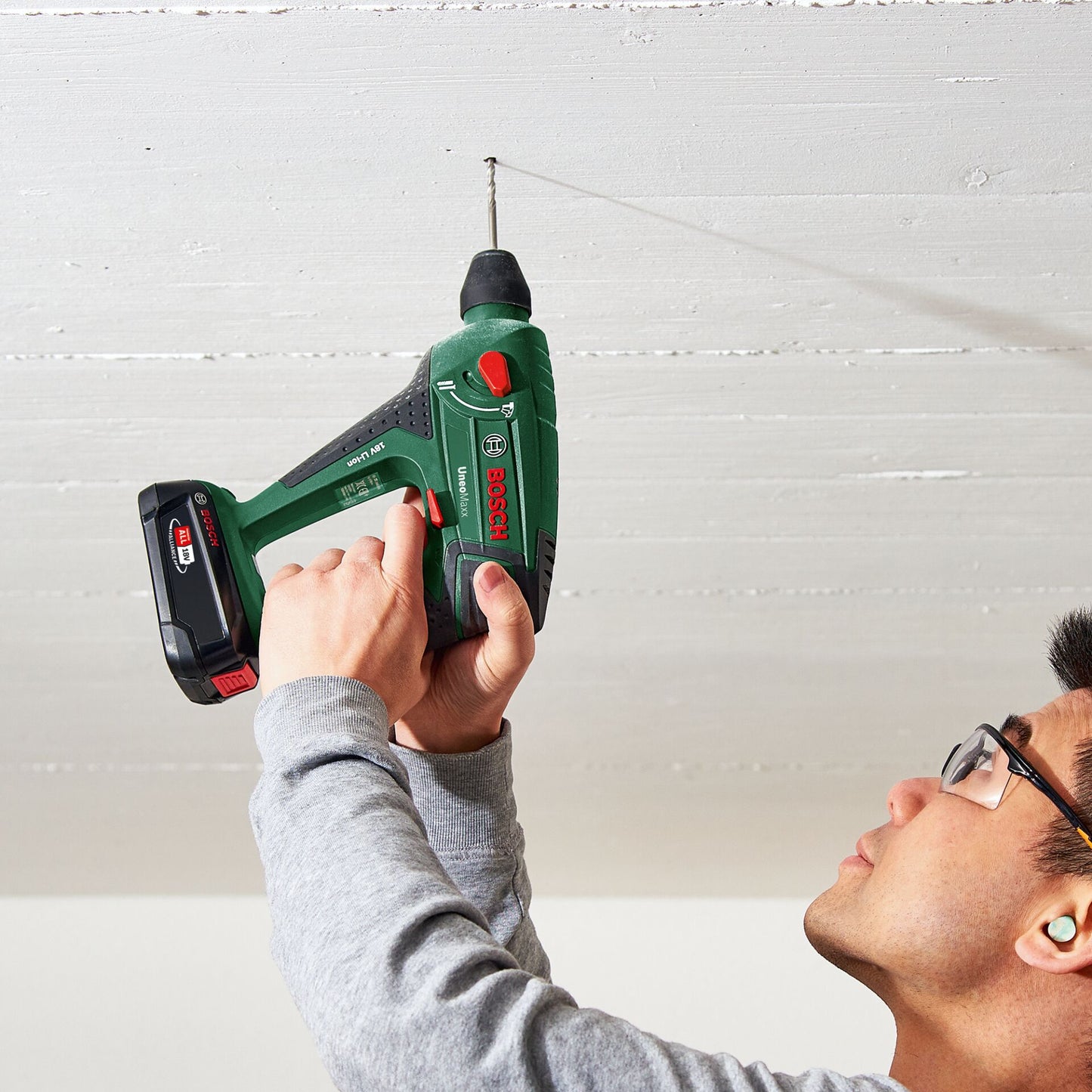 Bosch UNEO Maxx Akku-Bohrhammer