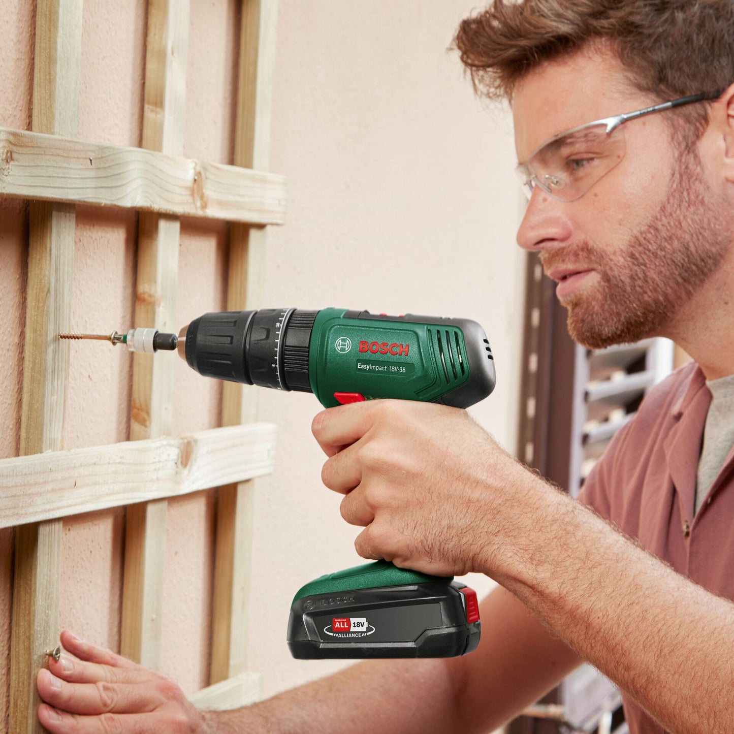 Bosch EasyImpact 18V-38 Akku-Bohrmaschine