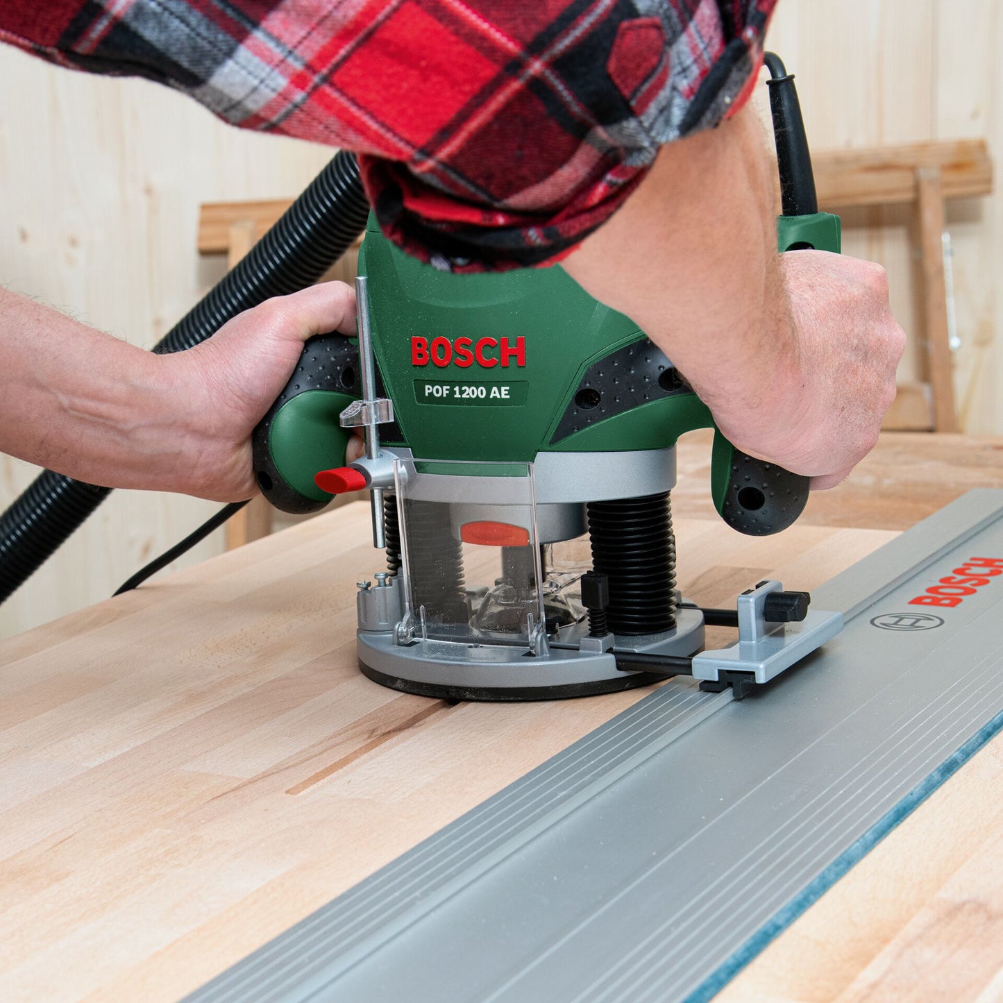 Bosch Oberfräse POF 1200 AE