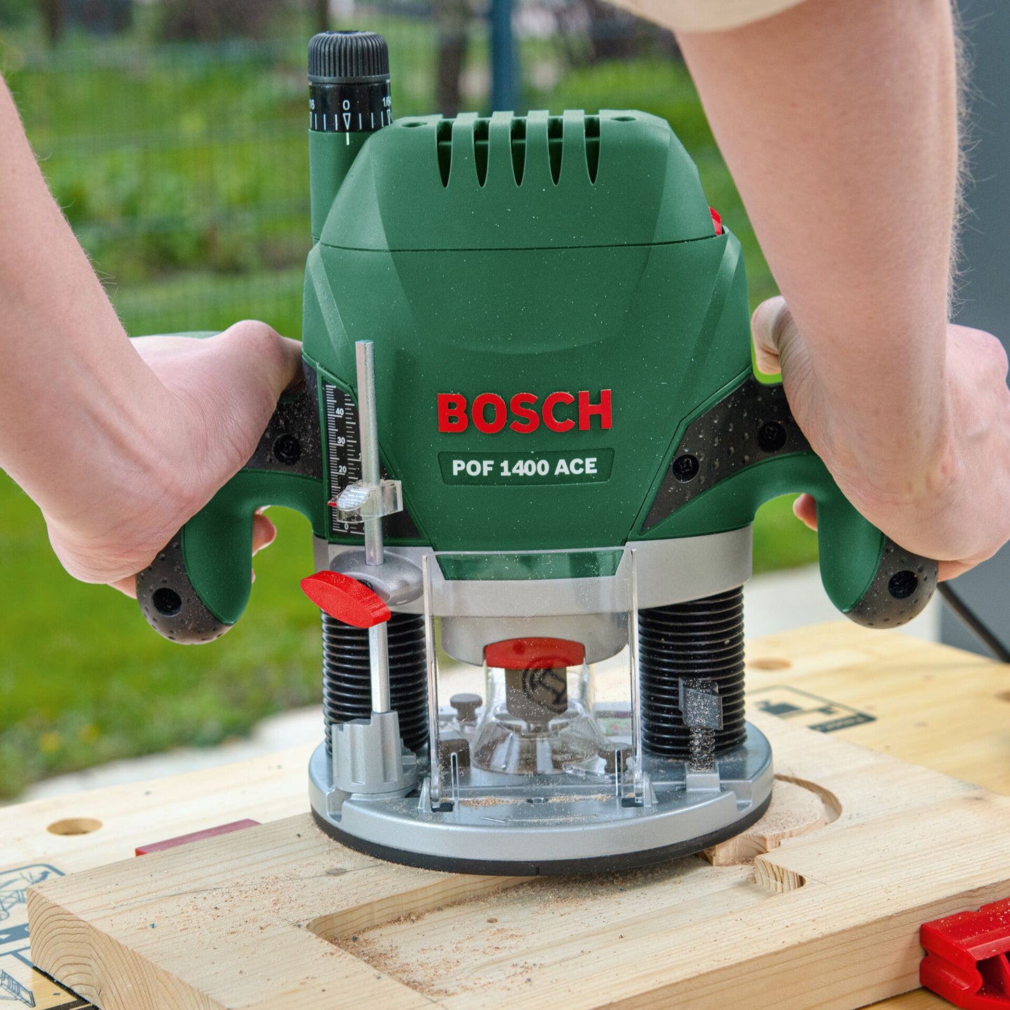 Bosch Oberfräse POF 1400 ACE