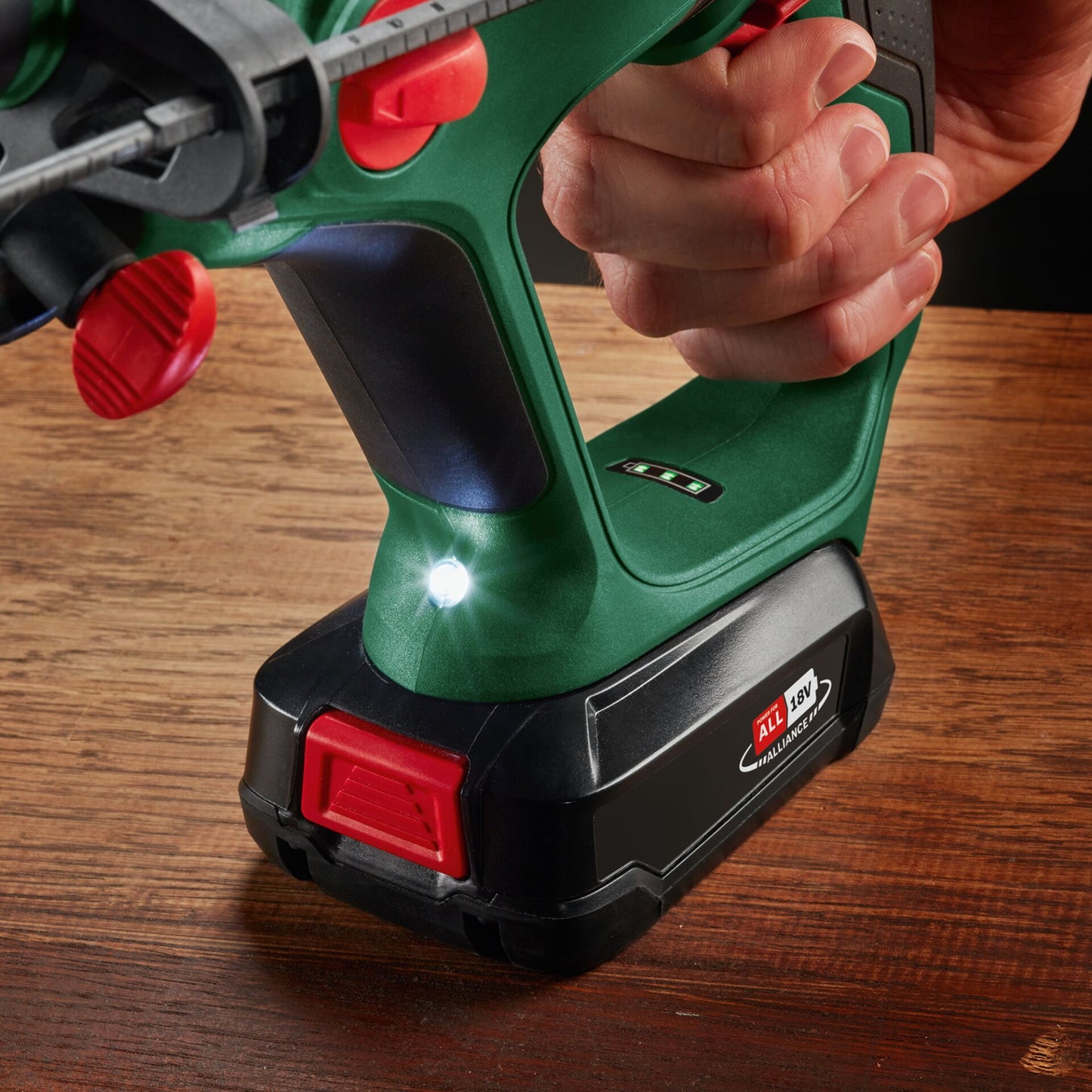 Bosch UniversalHammer 18V
