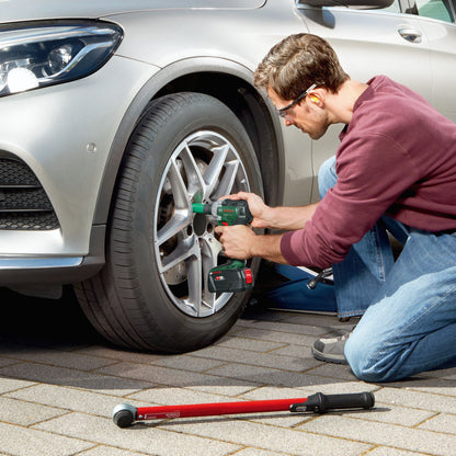 Bosch UniversalImpactDrive 18V- 350