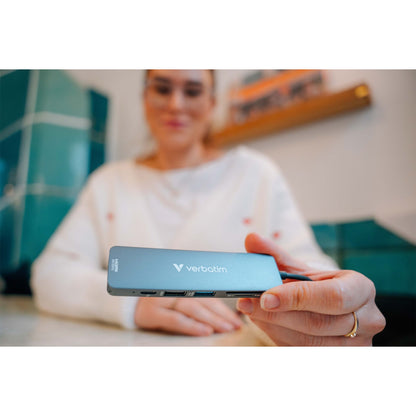 Verbatim USB-C Essentials Multi- Port Hub 6 Port/card read. 32156