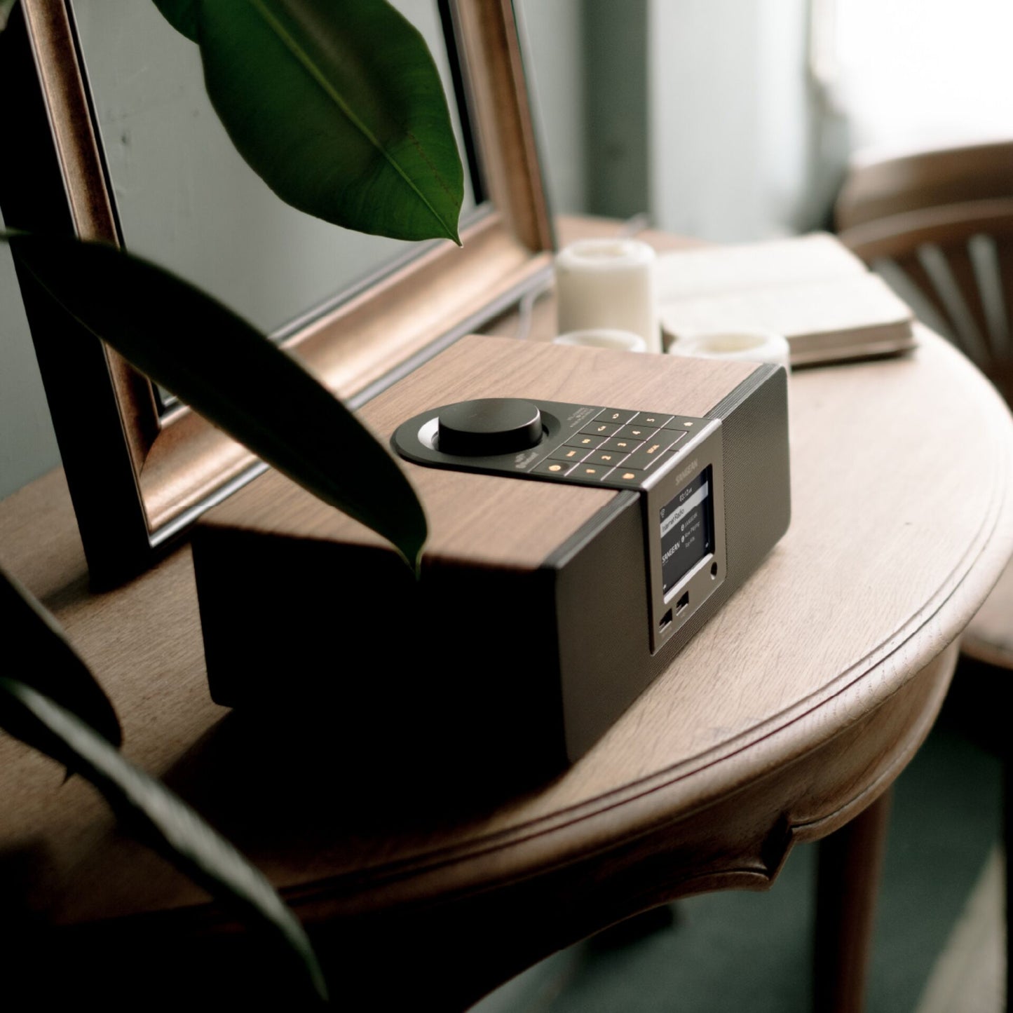 Sangean WFR-32 Walnut