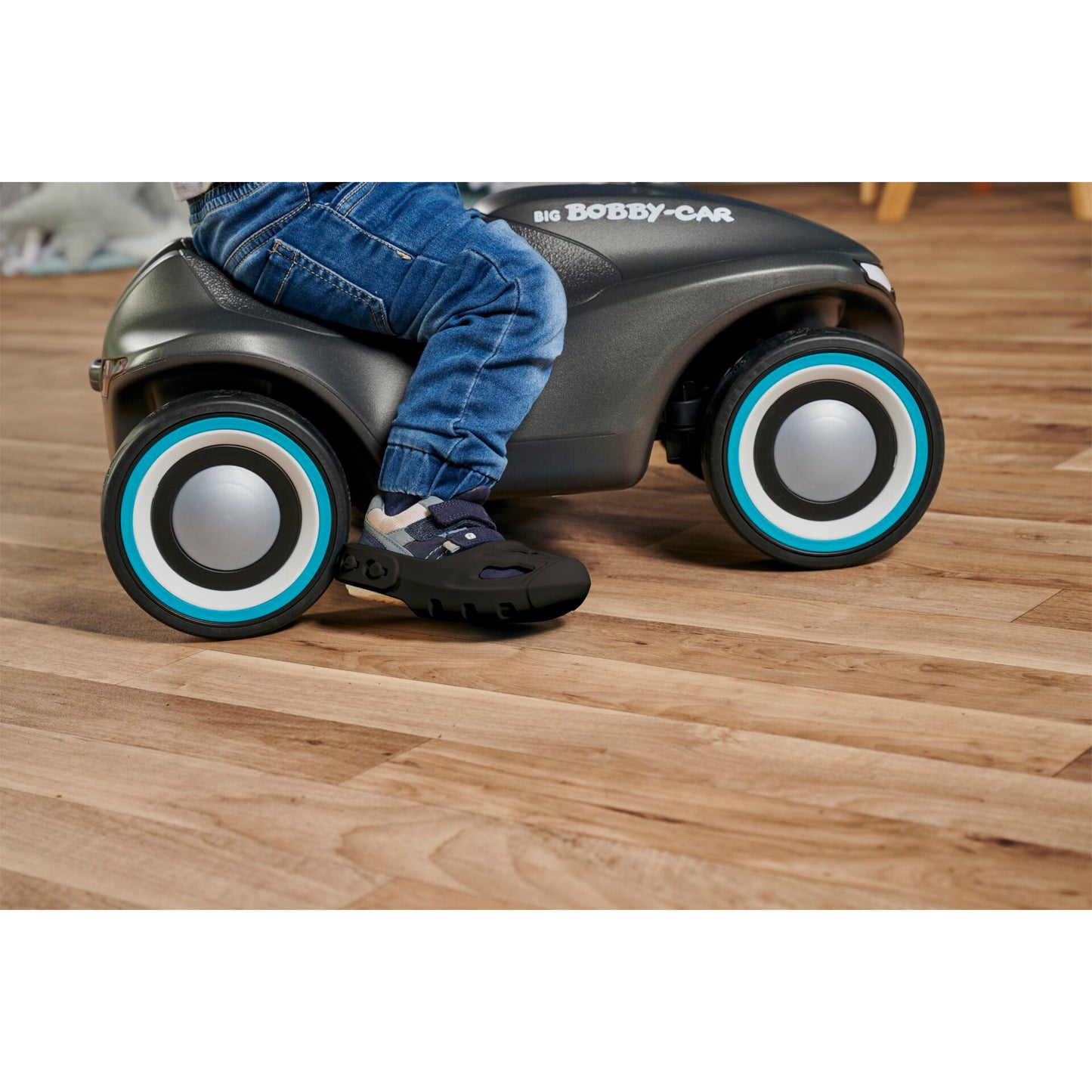 BIG Bobby Car Shoe Care black