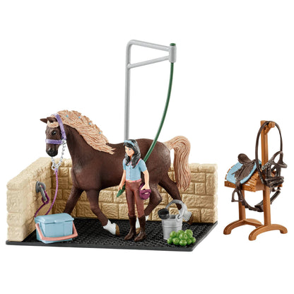 Schleich Horse Club    42438 Washing Area with Emily & Luna