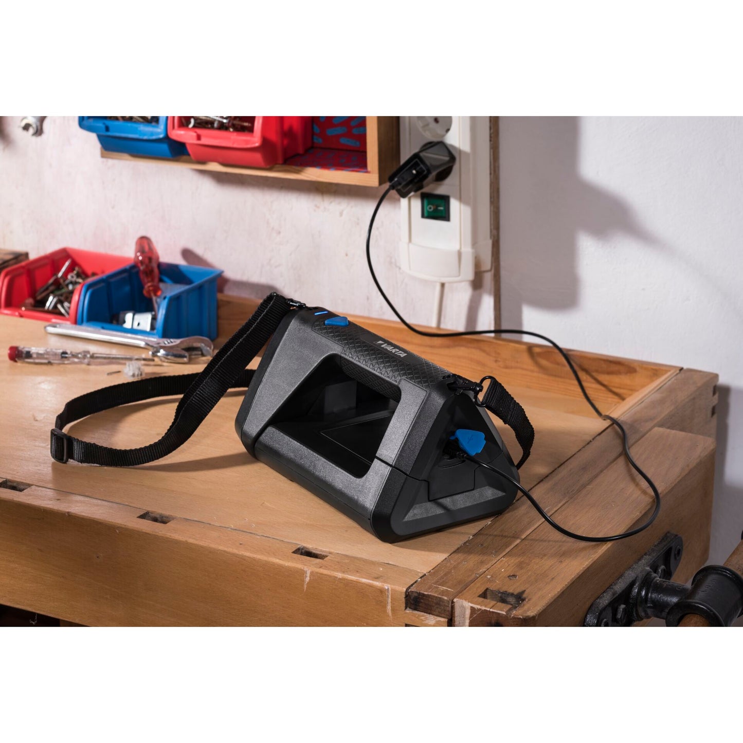 Varta Work Flex BL30R Light Rechargeable Hand Lamp