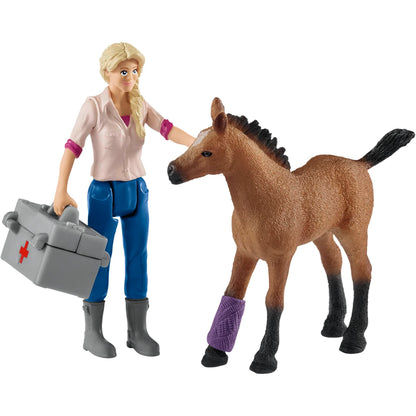 Schleich Farm World       42486 Vet visiting Mare and Foal