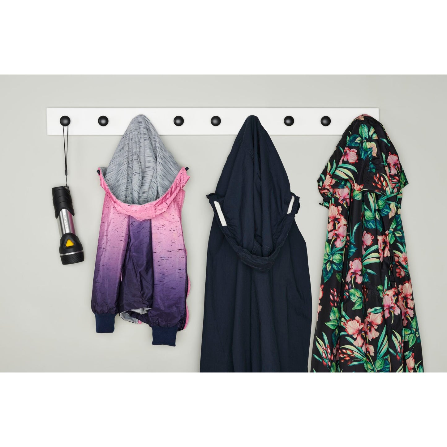 Varta Day Light Multi LED F30 Torch with 14 x 5mm LEDs