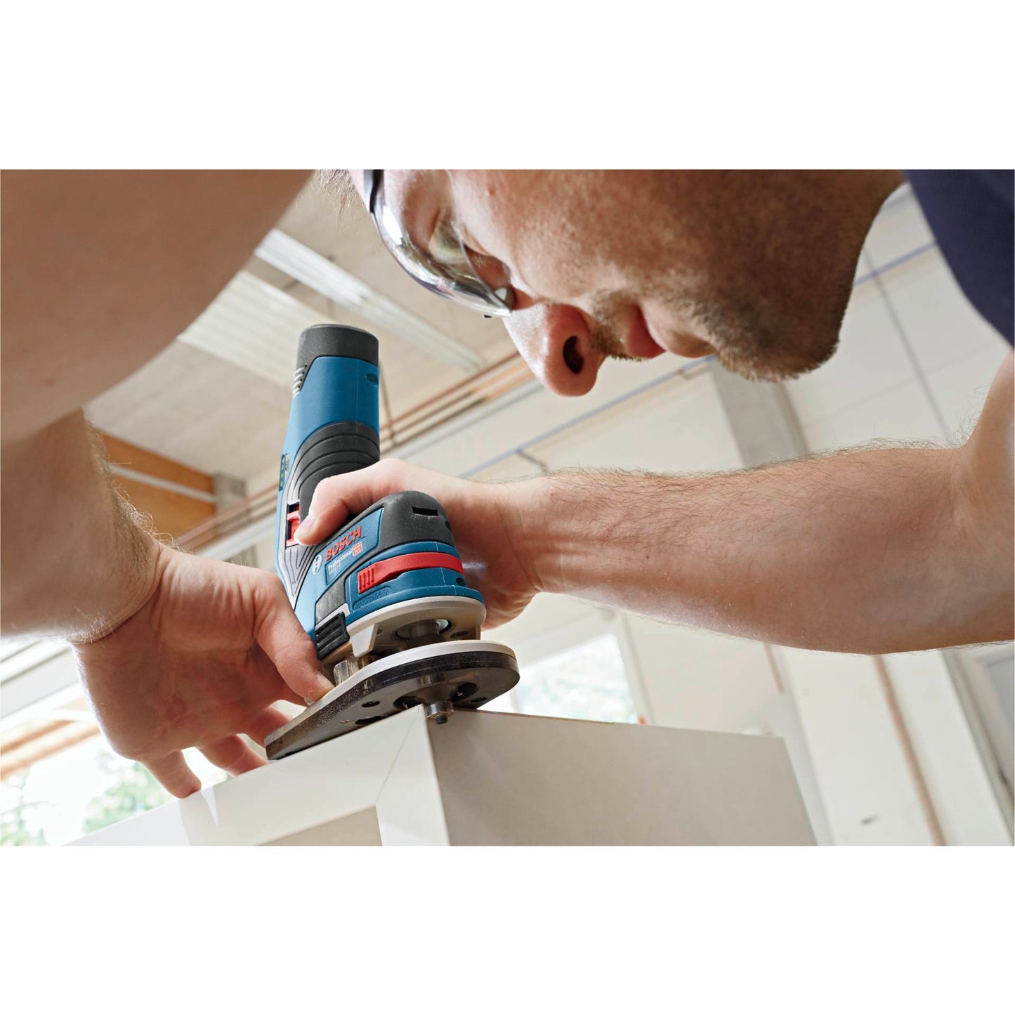 Bosch GKF 12V-8 Cordless Compact Router Trimmer